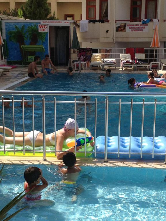 Semiz Apart Hotel 阿拉尼亚 外观 照片
