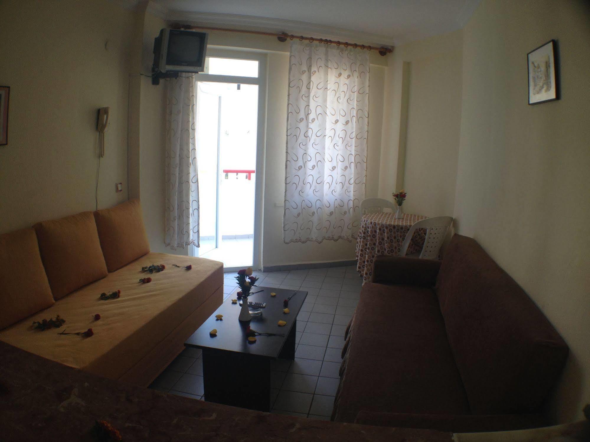 Semiz Apart Hotel 阿拉尼亚 外观 照片