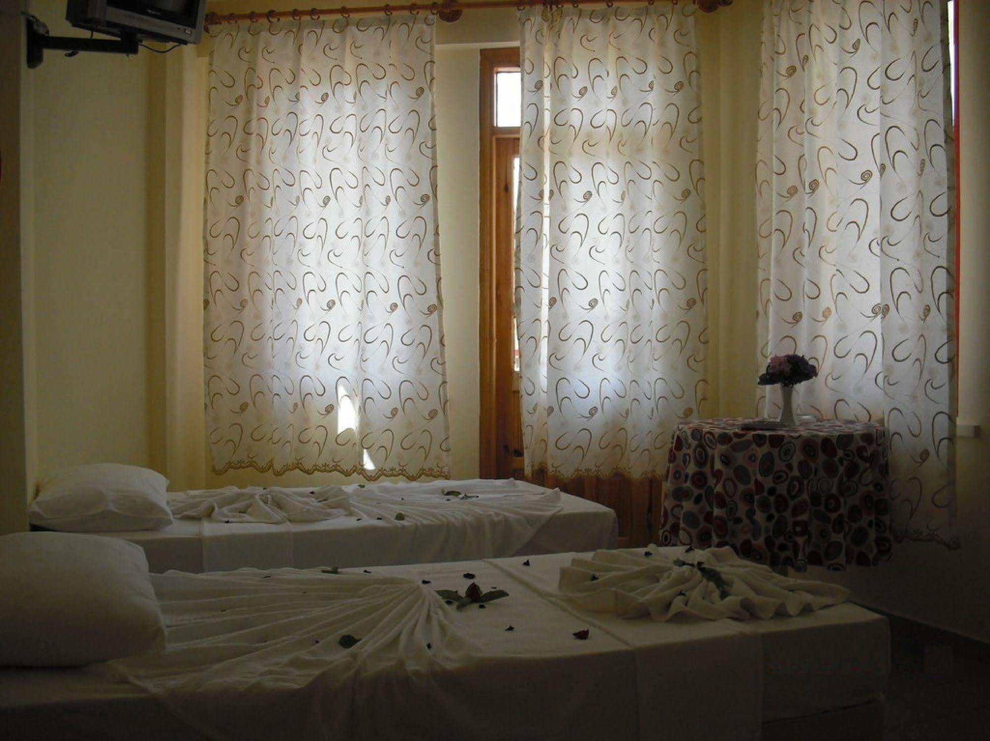 Semiz Apart Hotel 阿拉尼亚 外观 照片
